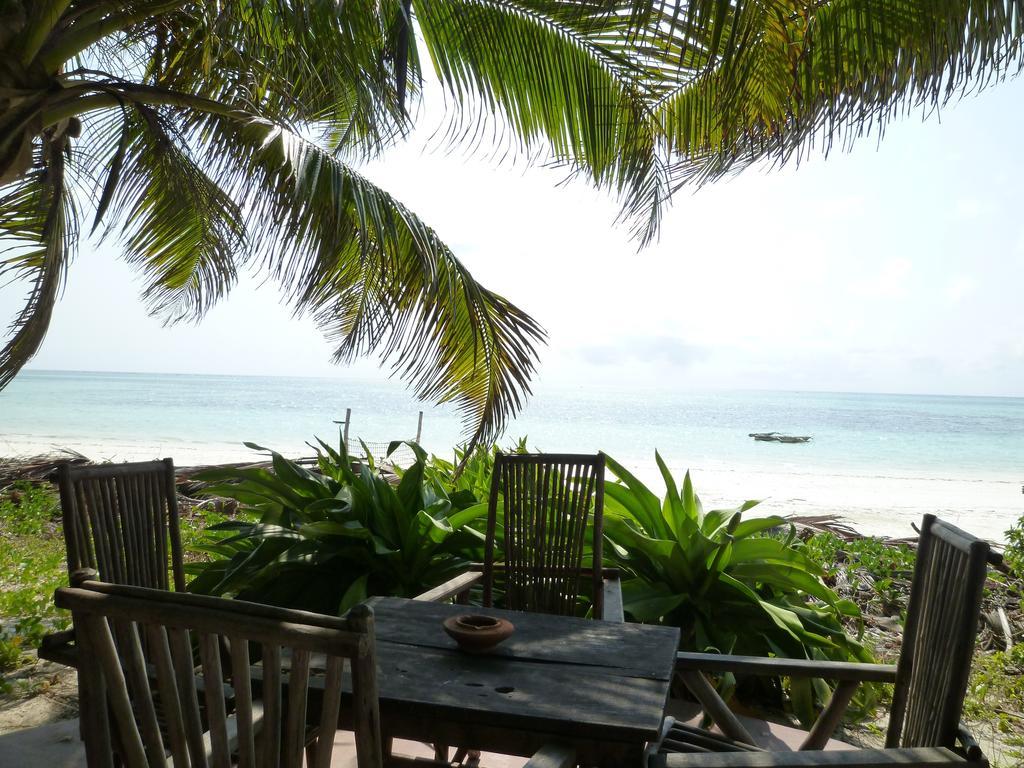 Paradise Beach Bungalows Paje Bagian luar foto